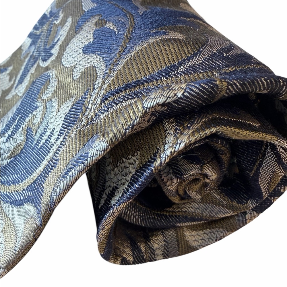 Elegant Blue and Gold Men's Tie